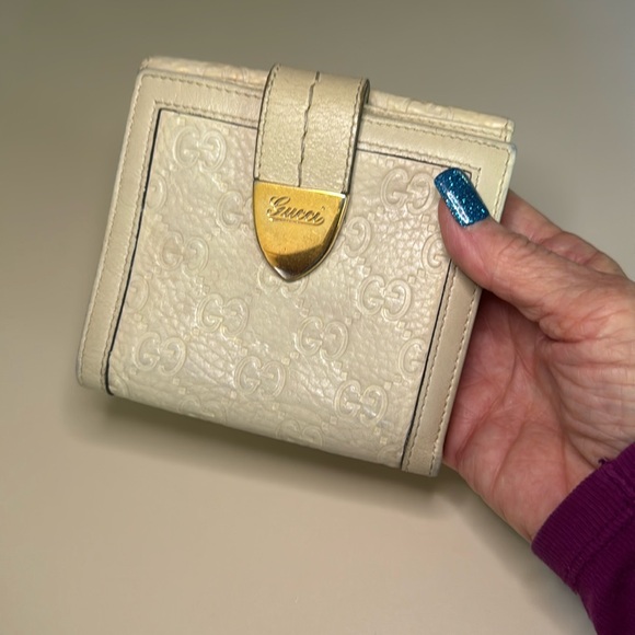 Gucci Guccissima Heart clasp Calfskin French Wallet Pre loved Authentic - Picture 1 of 11